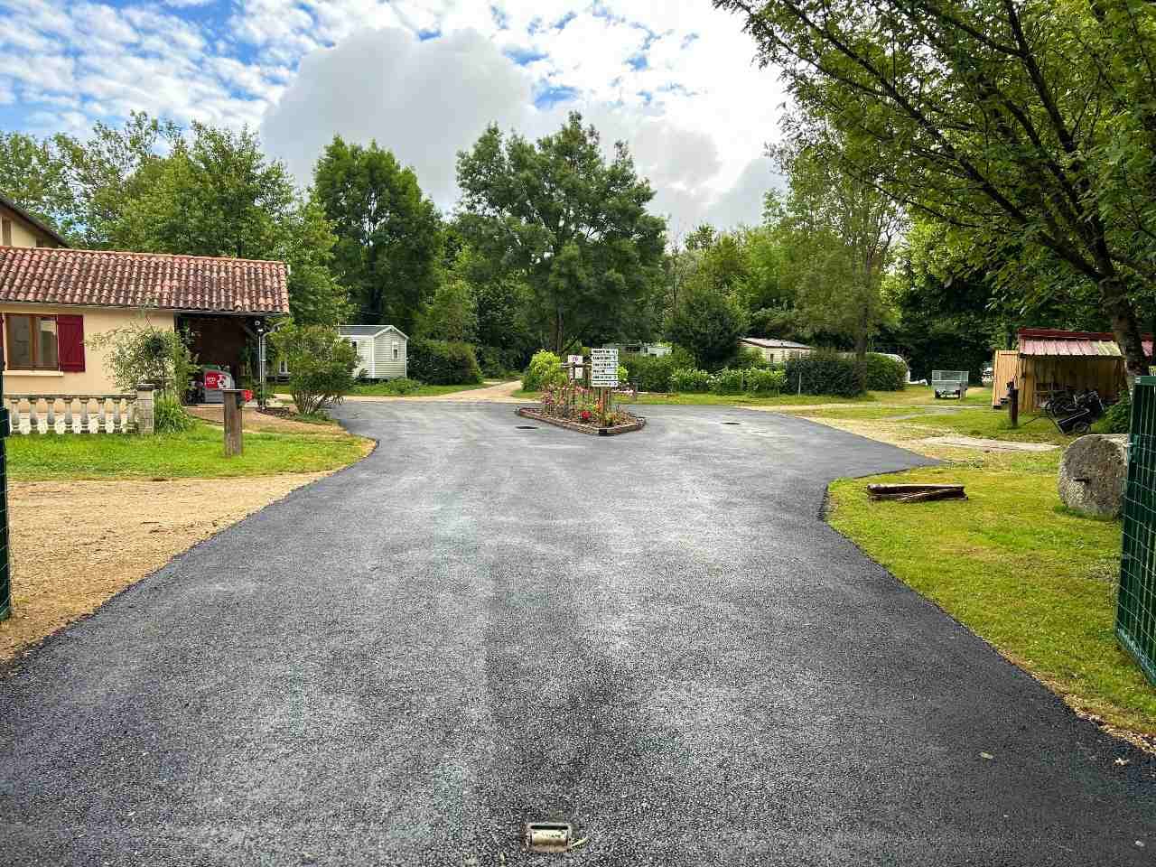 A scenery from La Vallée des Vignes