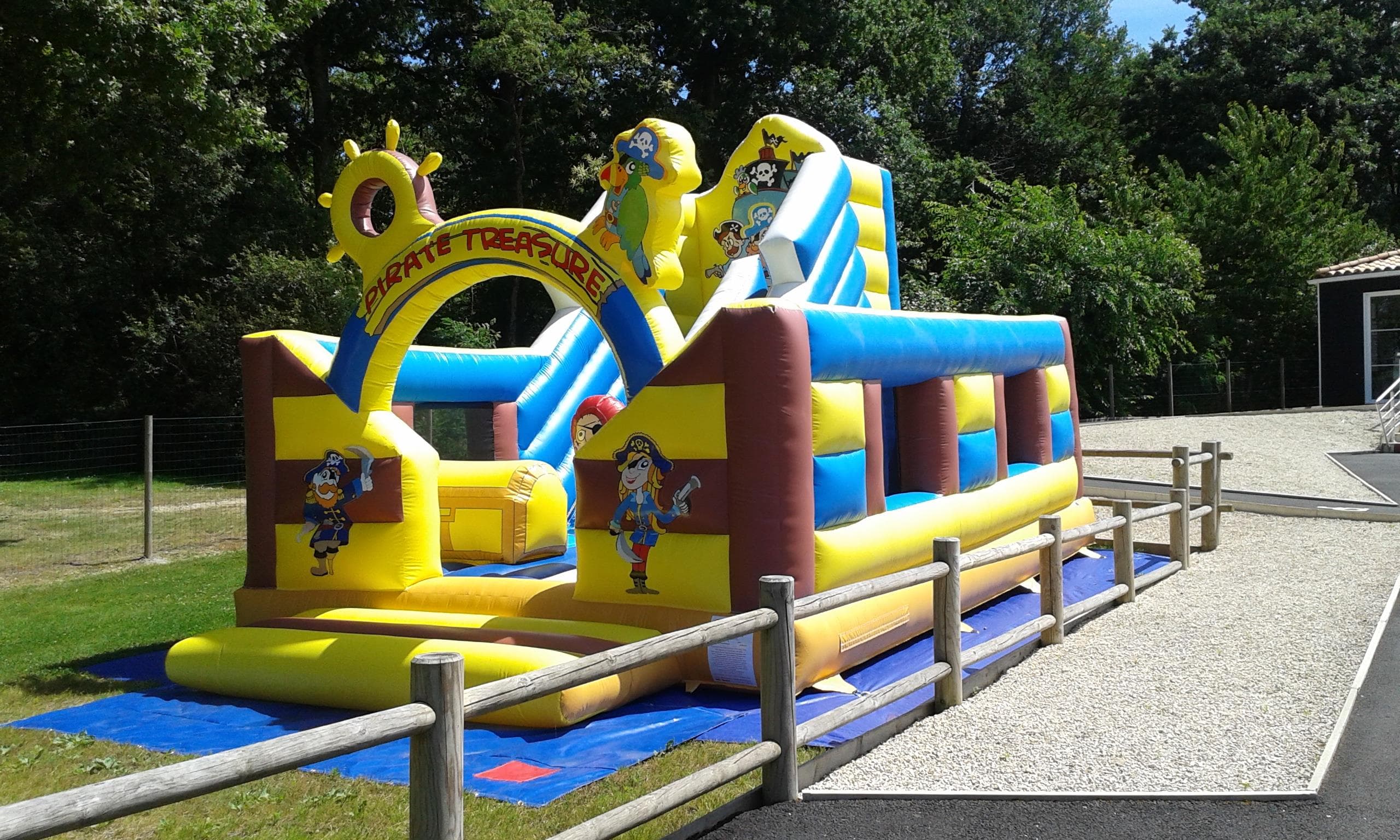 A scenery from Camping Le Pont Rouge