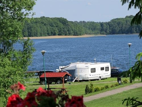 A scenery from Elixir Hotelik Caravan Camping