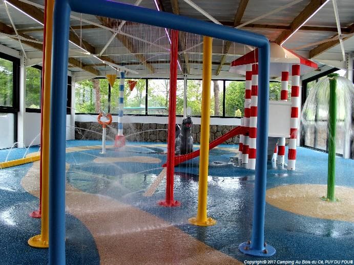 A scenery from Camping Au Bois Du Cé, PUY DU FOU ®