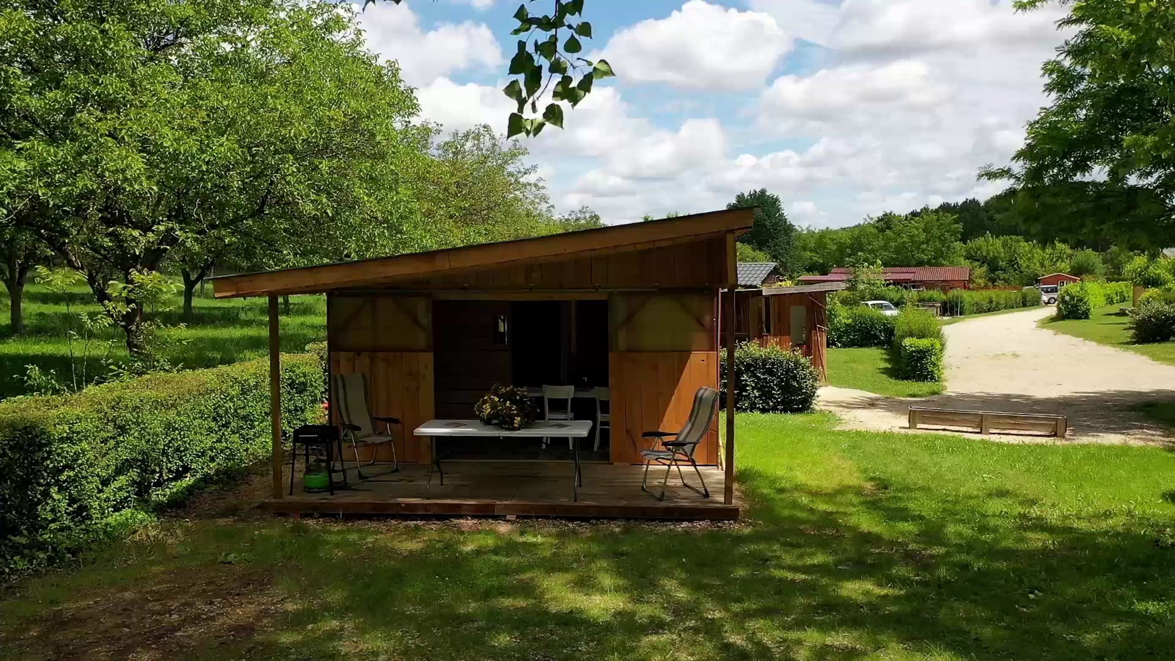 A scenery from LE DOMAINE DE PECANY (La Noix de Pecan'y)