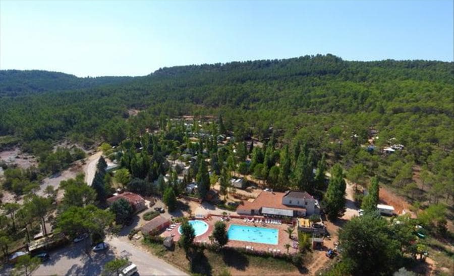 A scenery from Flower Camping Les Cadenières