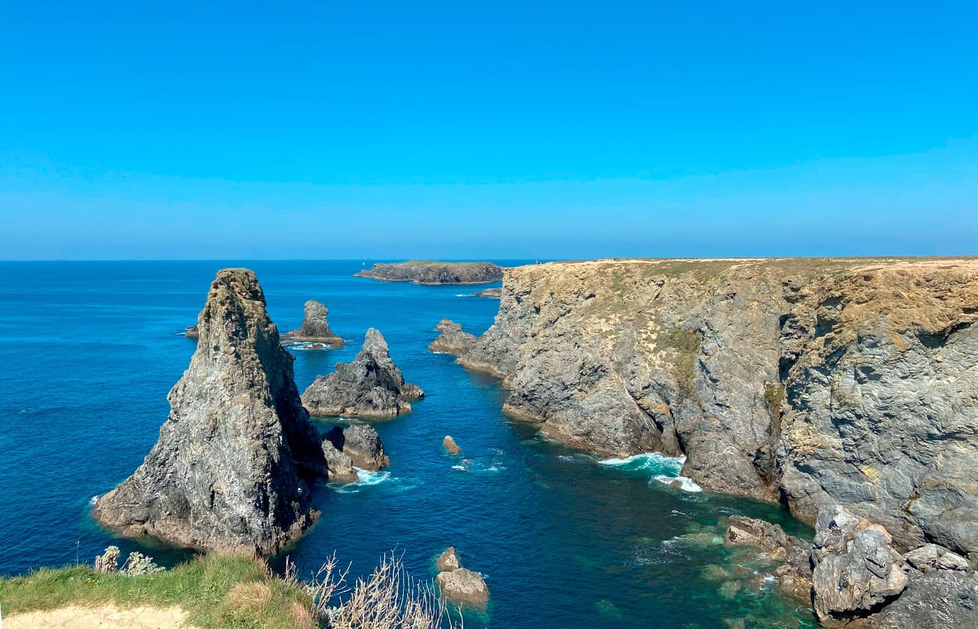 A scenery from Slow Village | Belle-Île-en-Mer