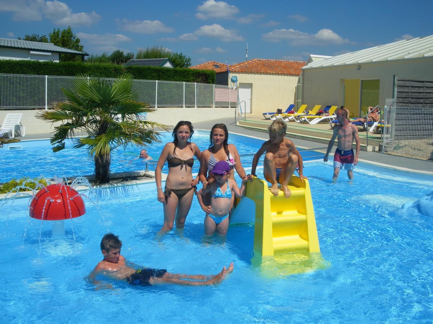 A scenery from CAMPING DE L'AUZANCE