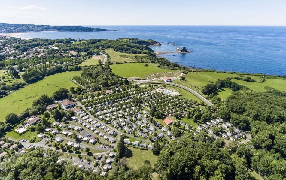 A scenery from Flower Camping de la Corniche