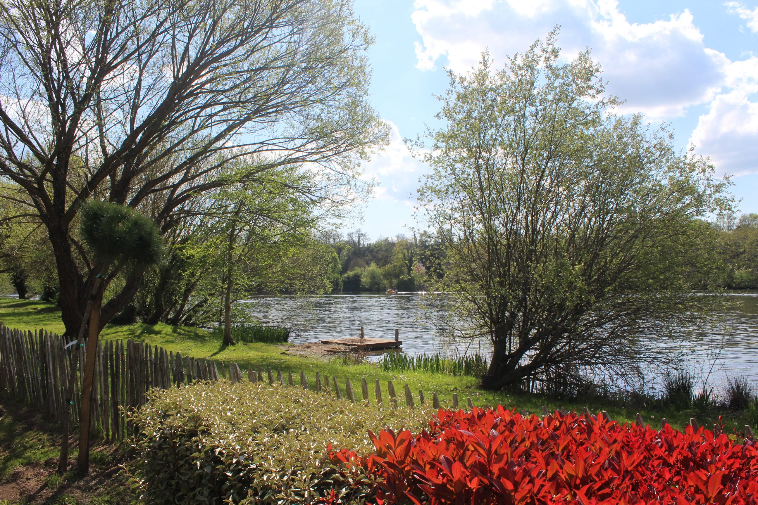 A scenery from Flower Camping LES BERGES DE LA DORDOGNE