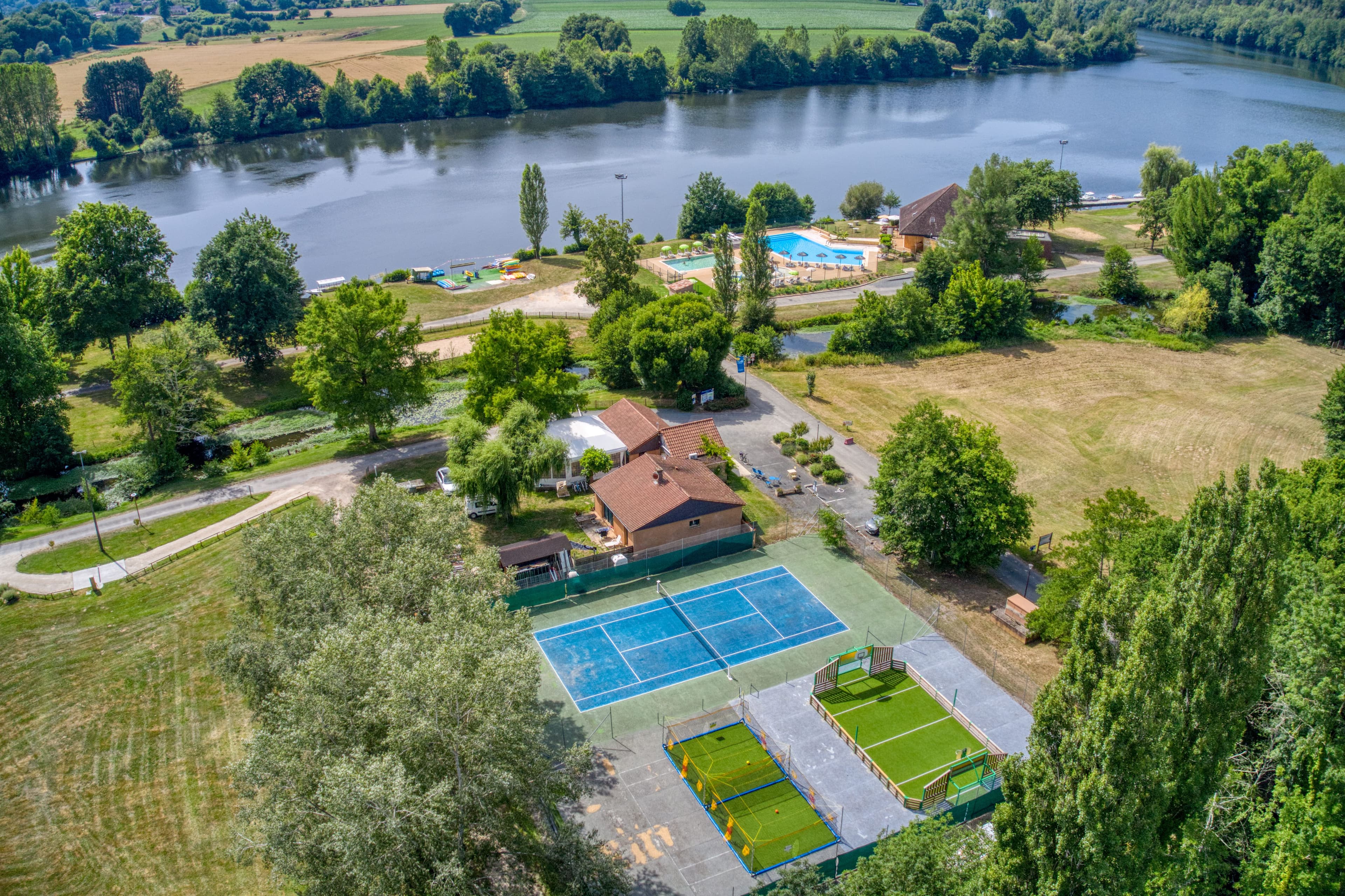 A scenery from Flower Camping LES BERGES DE LA DORDOGNE