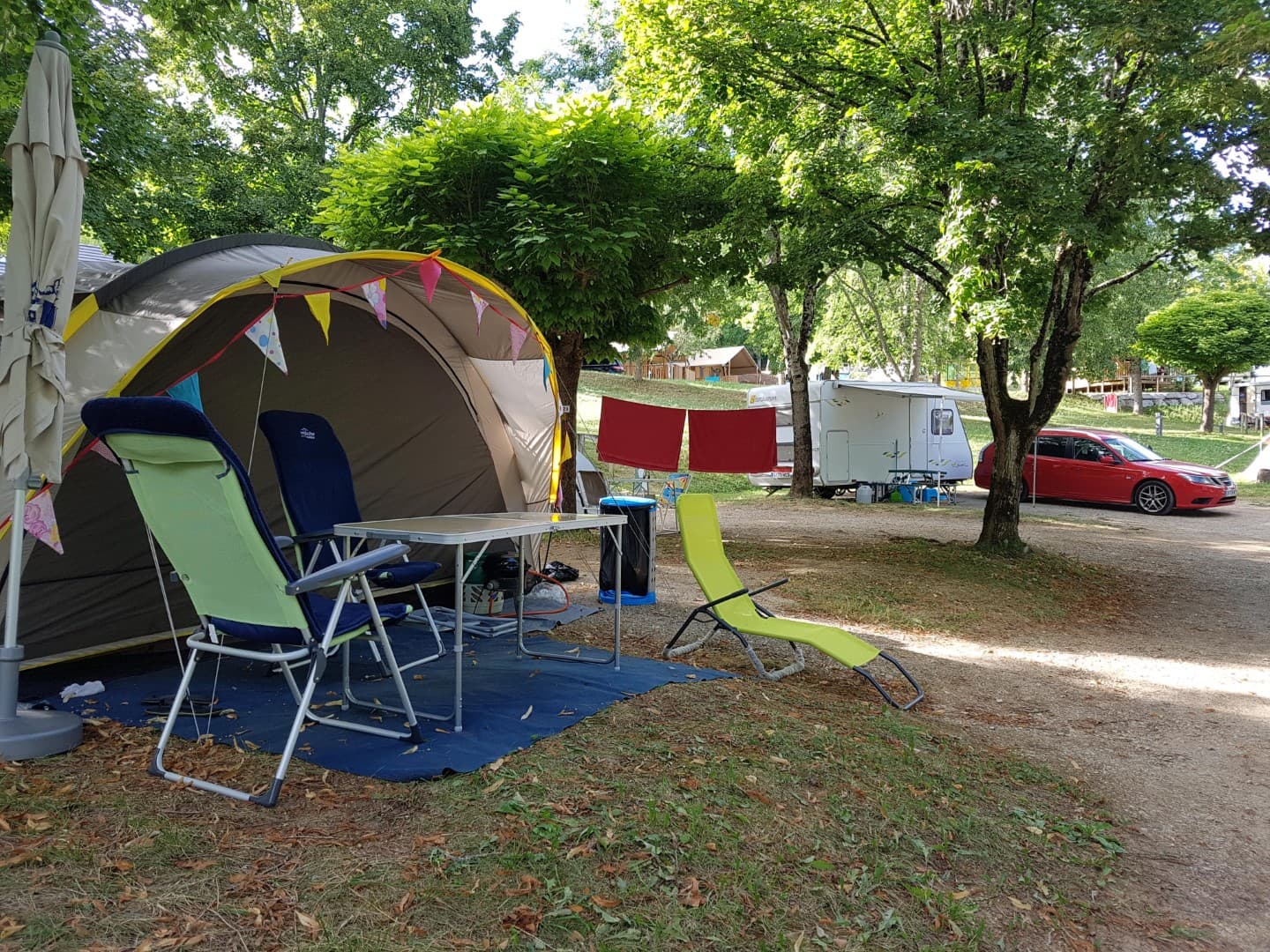 A scenery from Flower Camping du Lac du Causse