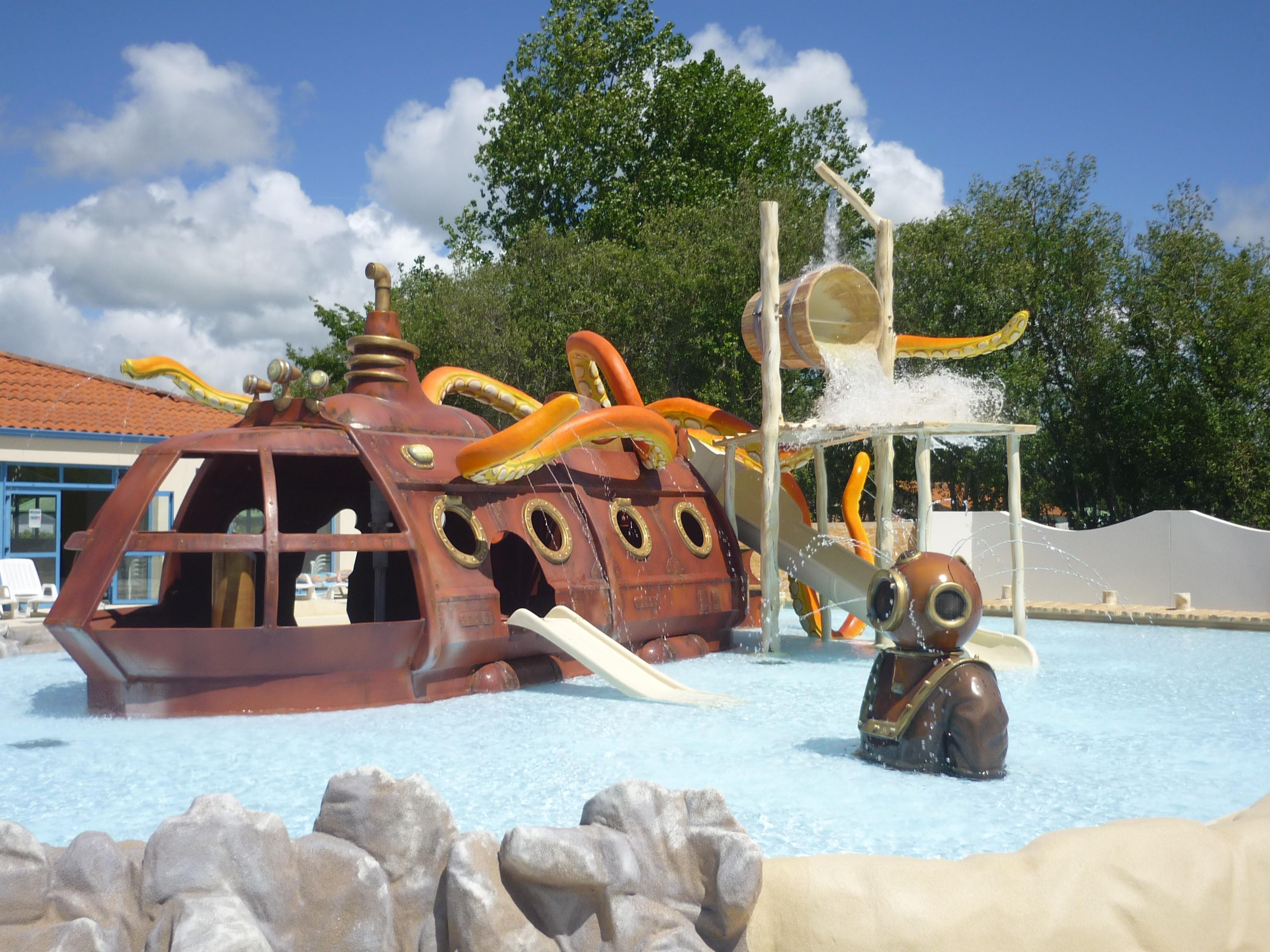 A scenery from Camping APV Les Aventuriers de La Calypso