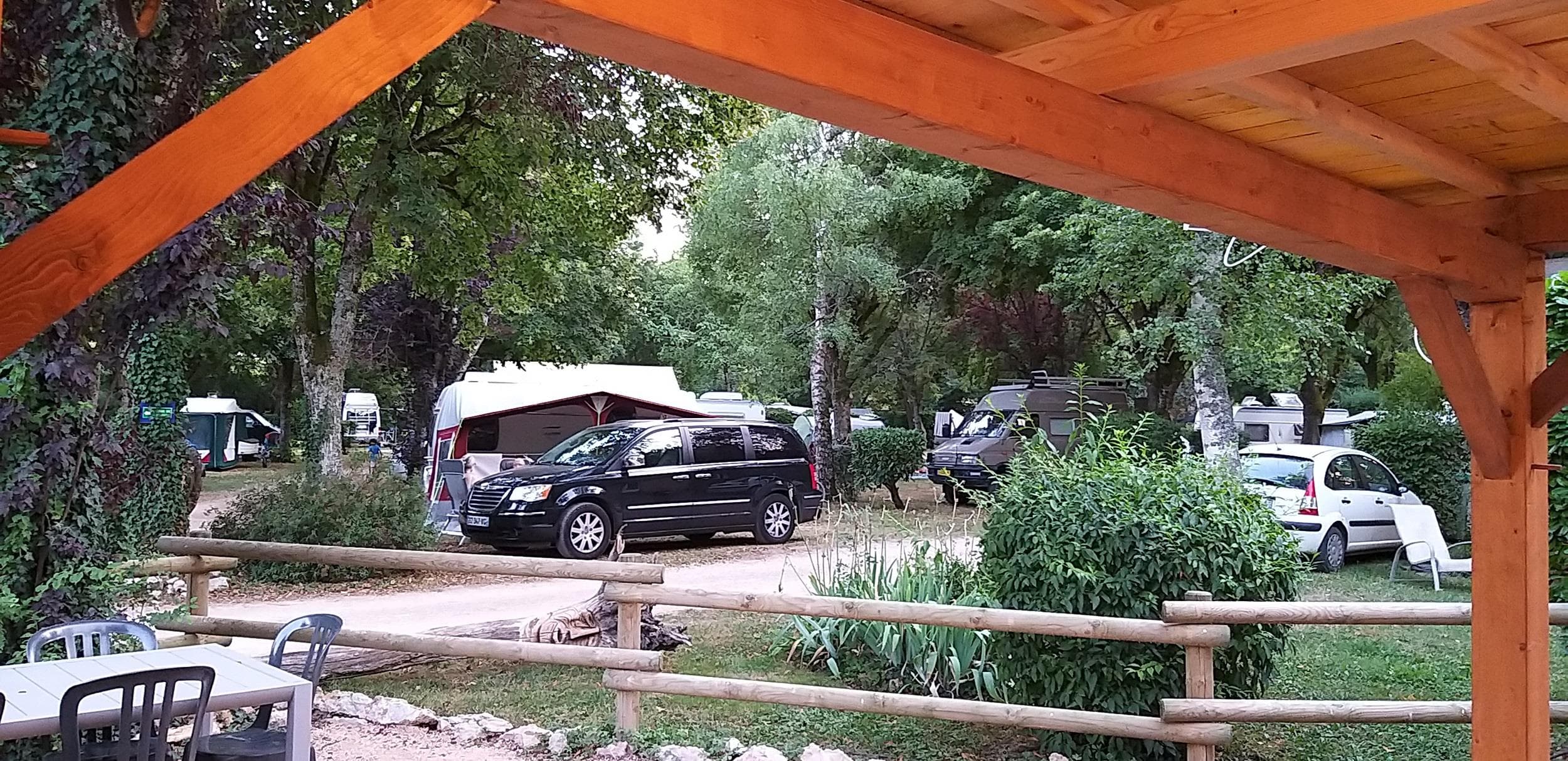 A scenery from Camping Grottes d'Azé