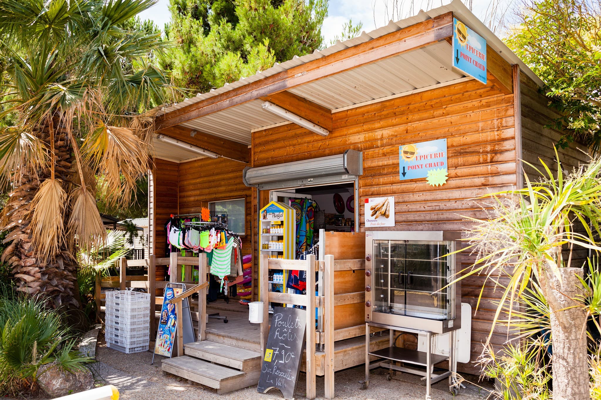 A scenery from Camping Homair - La Palmeraie