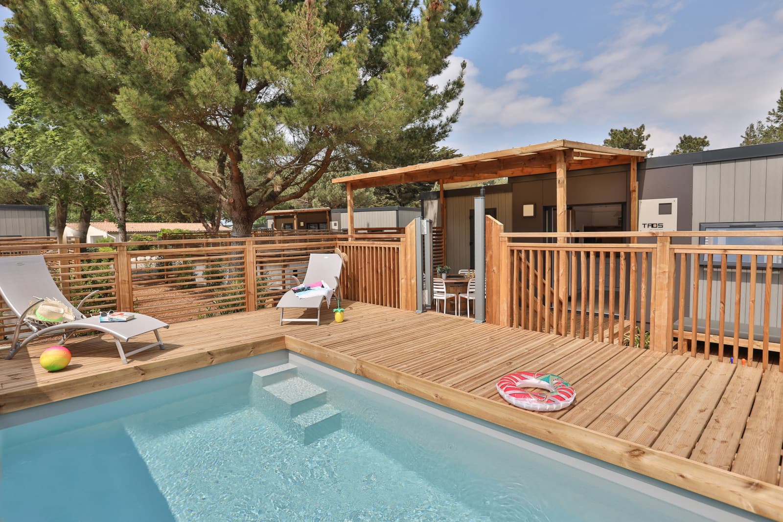 A scenery from Camping Les Peupliers****