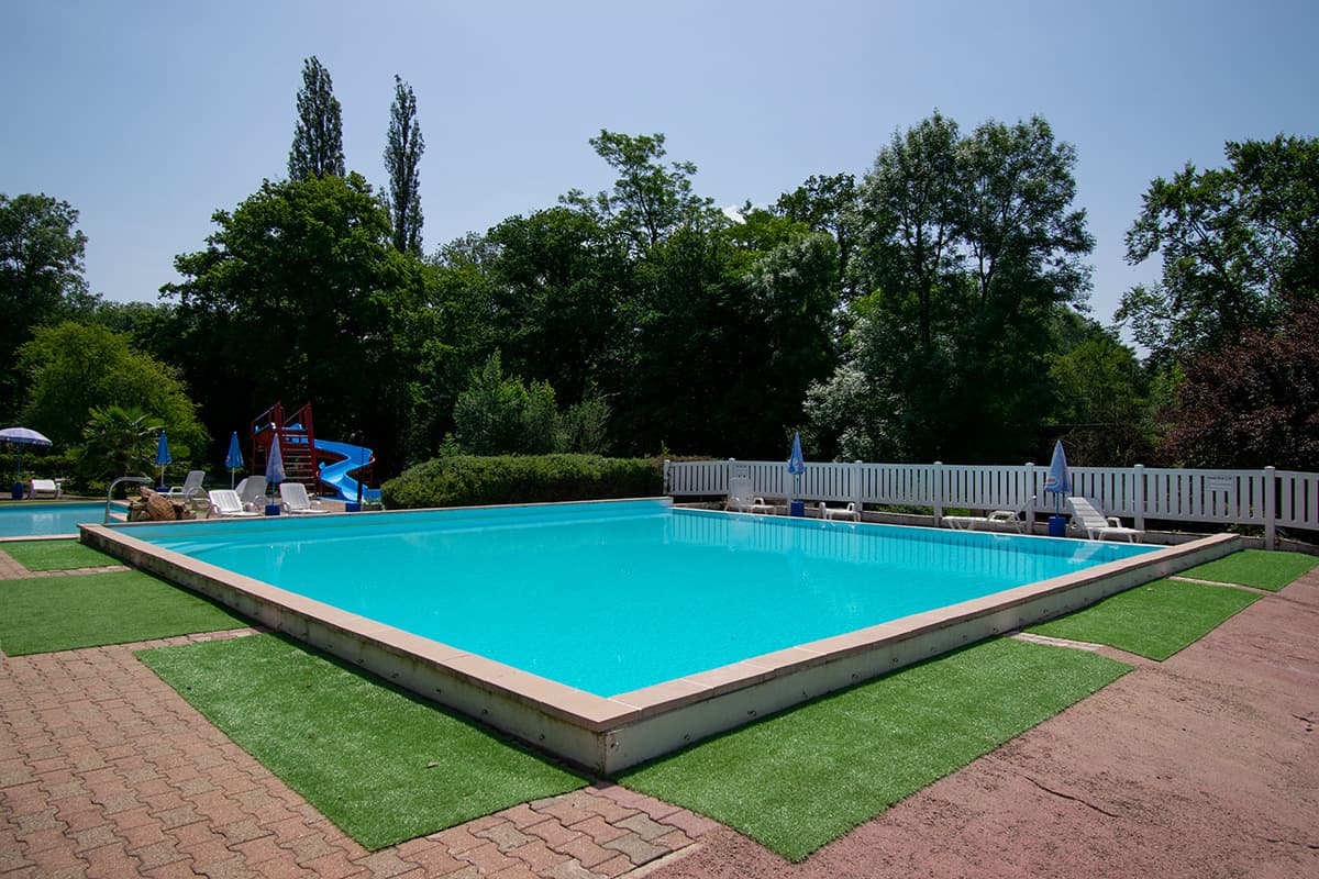 A scenery from Camping des Bains