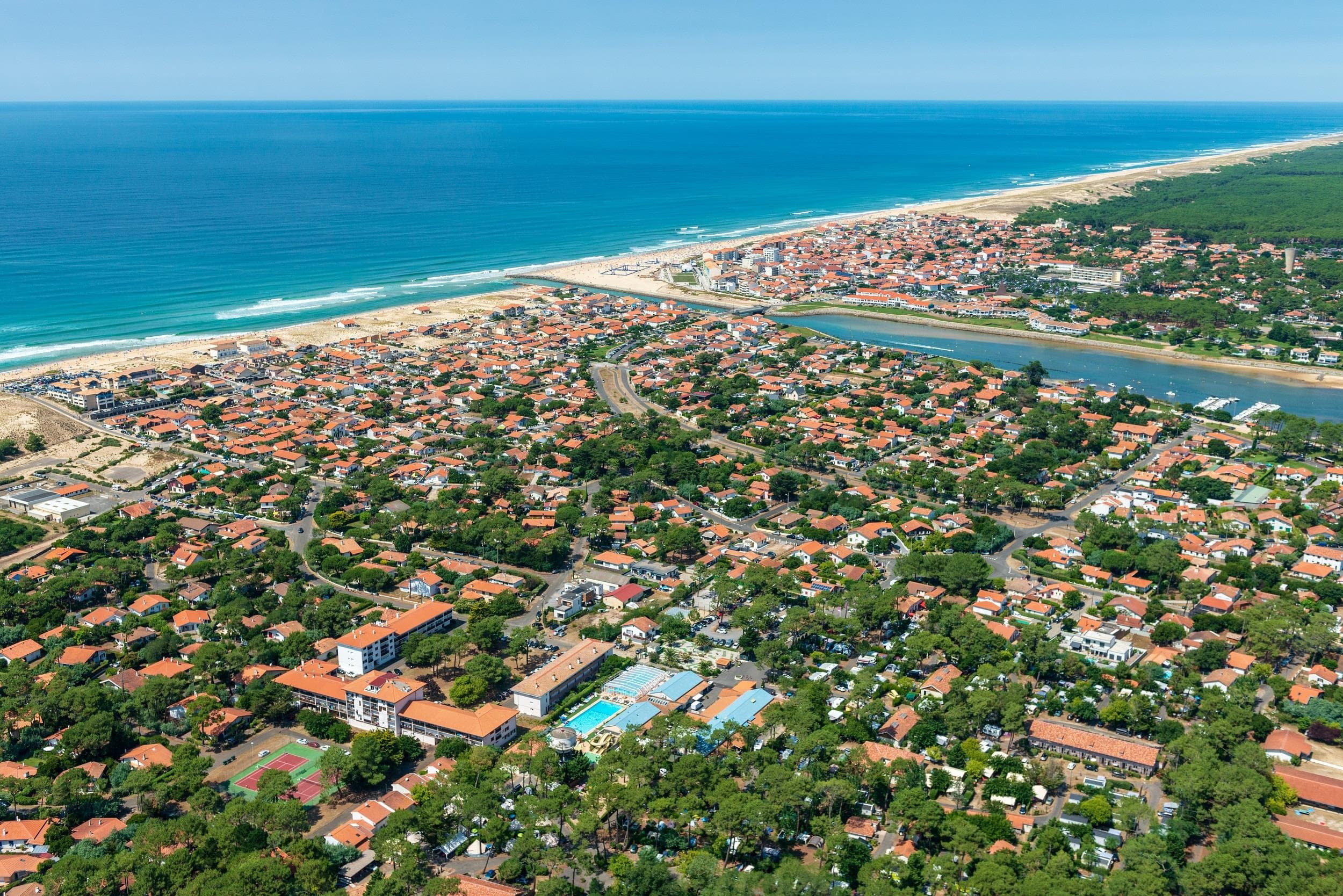 A scenery from CLUB MARINA-LANDES