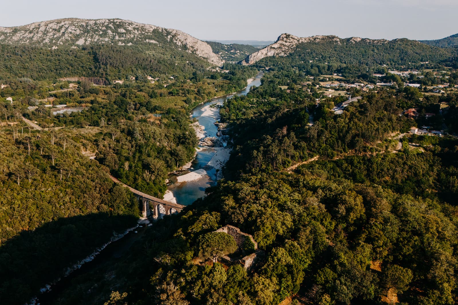 A scenery from Slow Village | Anduze