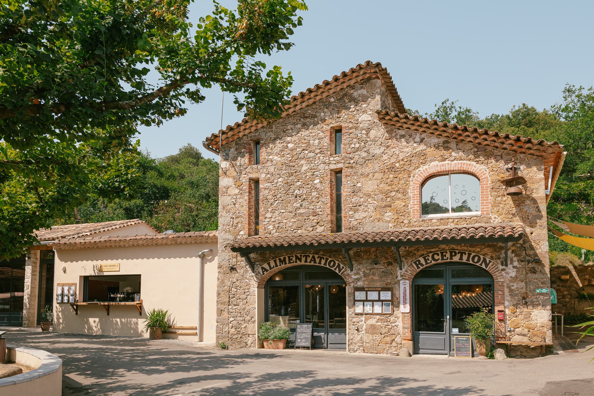 A scenery from Slow Village | Anduze