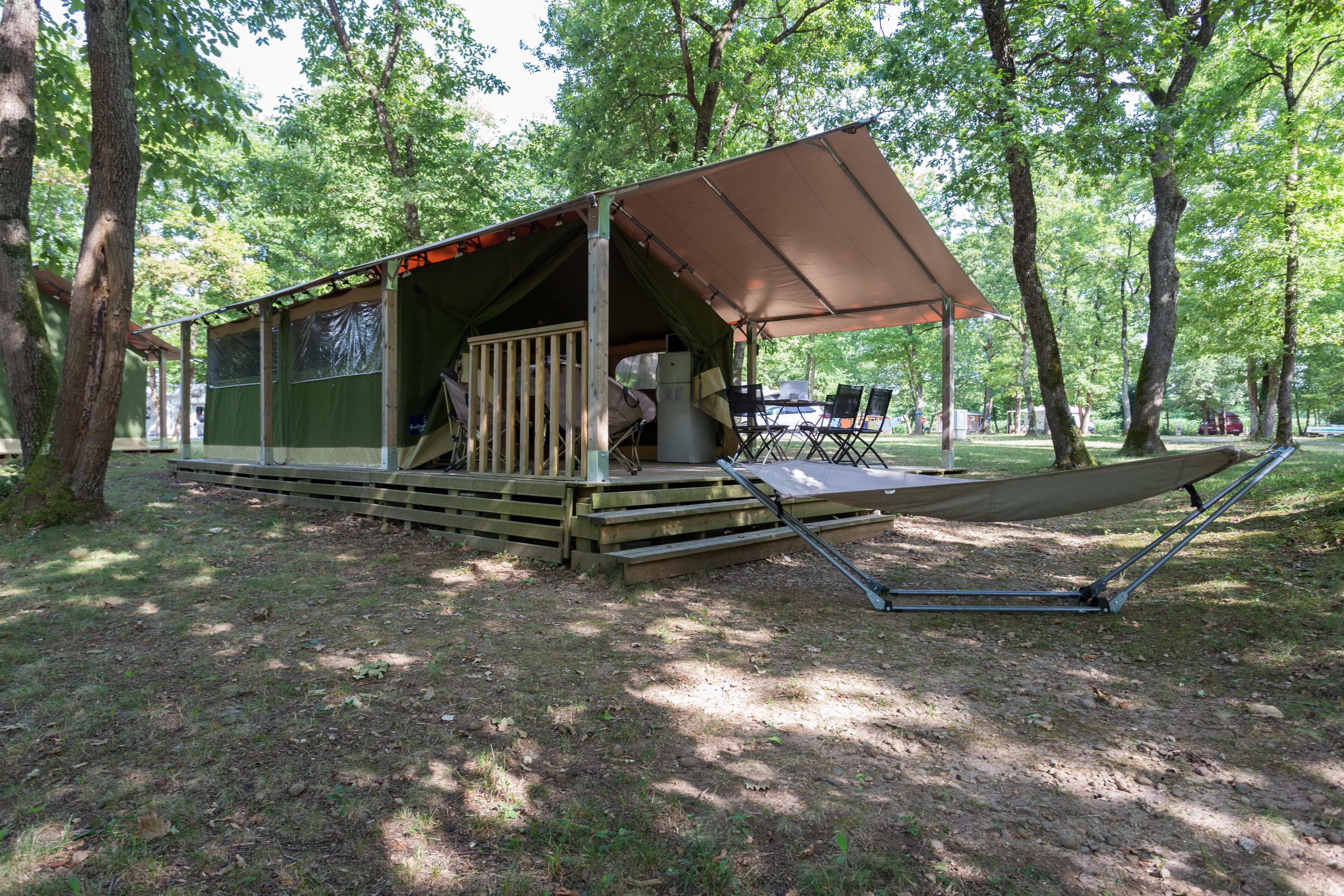 A scenery from Flower Camping Lac du Marandan