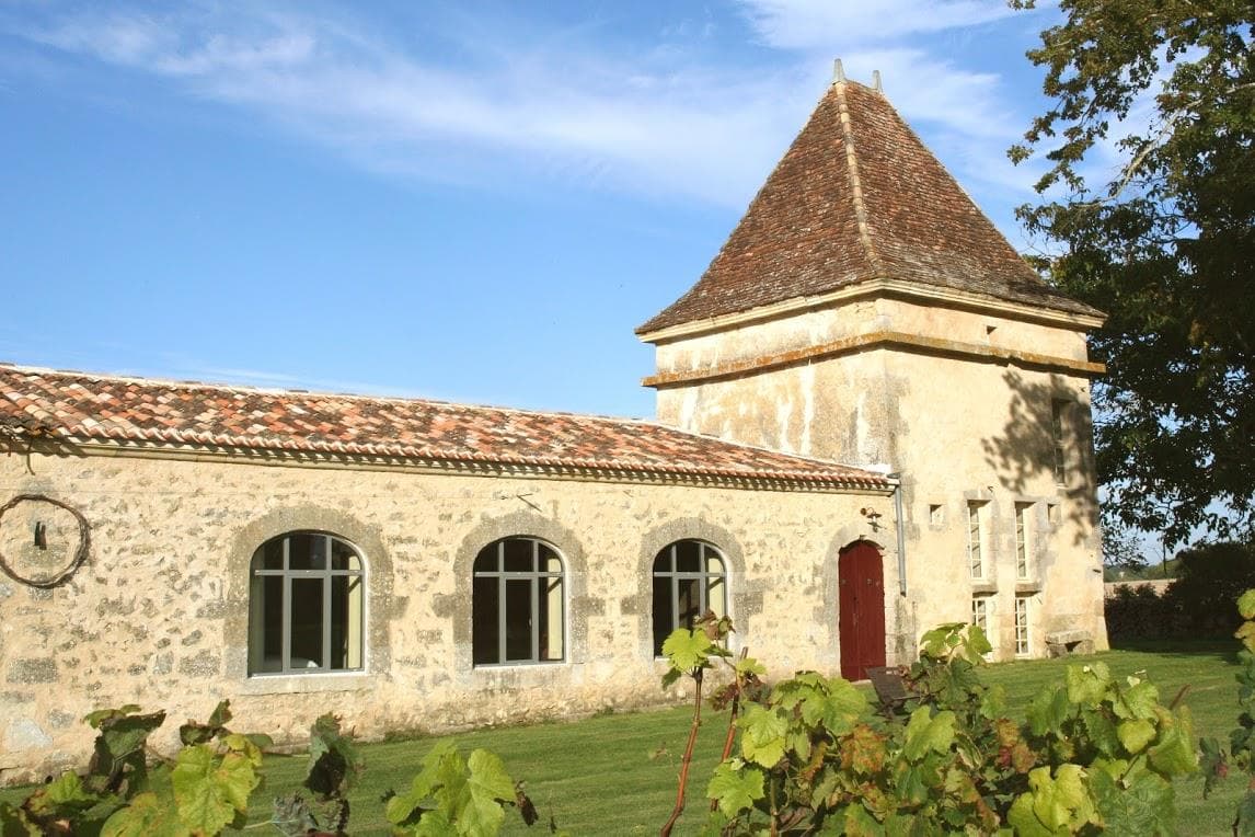 A scenery from Chateau Guiton