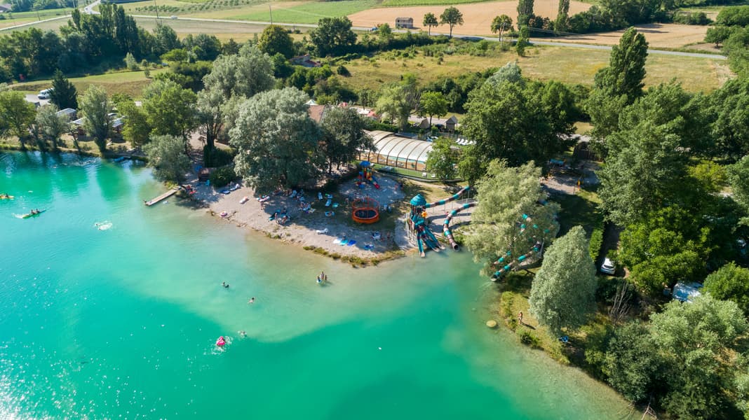 A scenery from Camping Le Lac Bleu