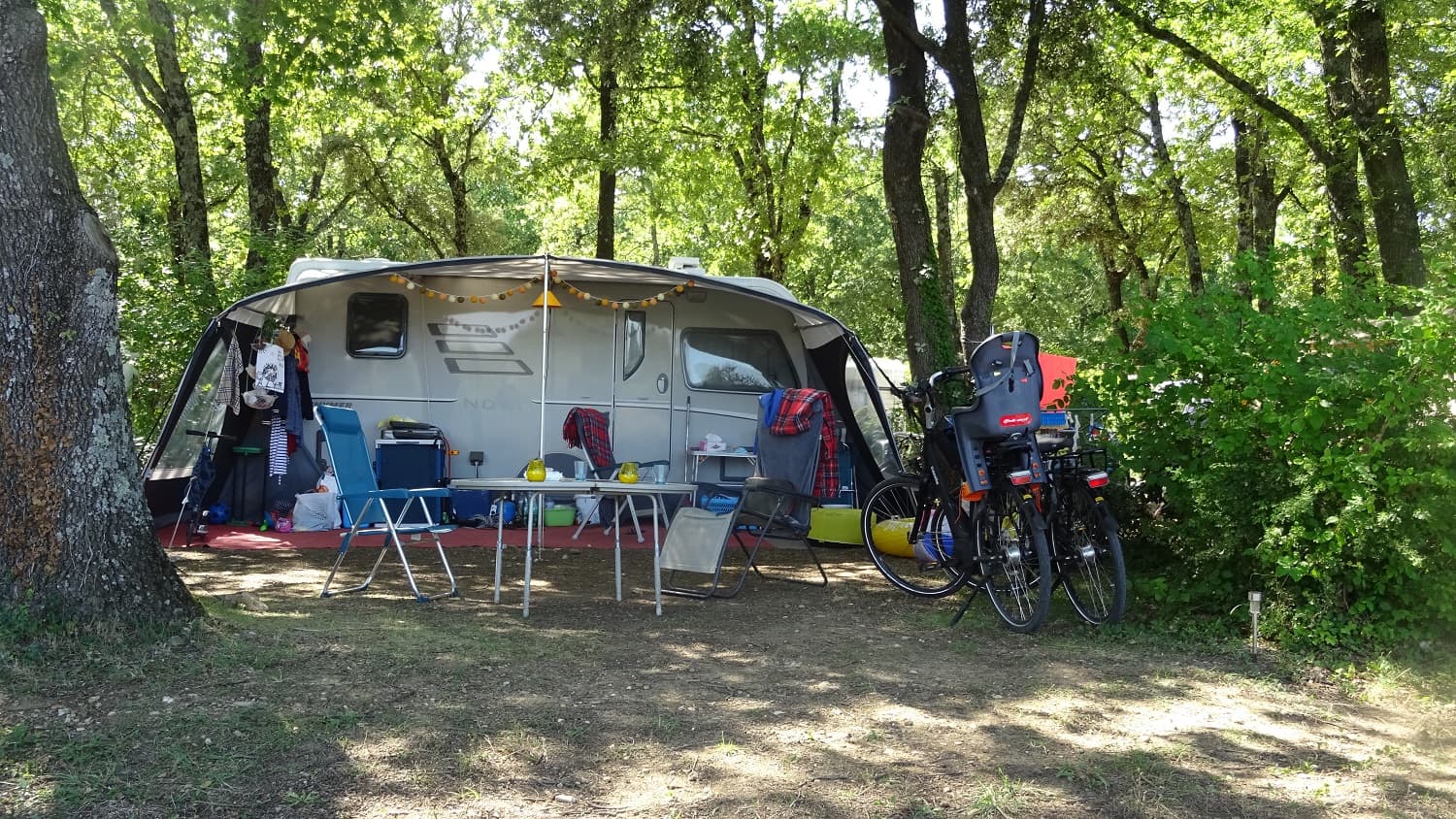 A scenery from Flower Camping LES TRUFFIERES