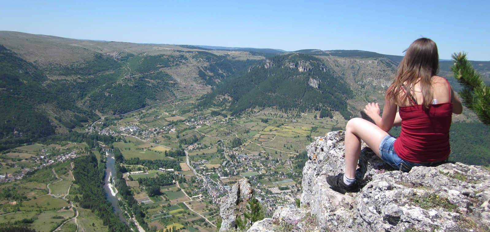 A scenery from Camping Les CERISIERS - Hôtel le Vallon