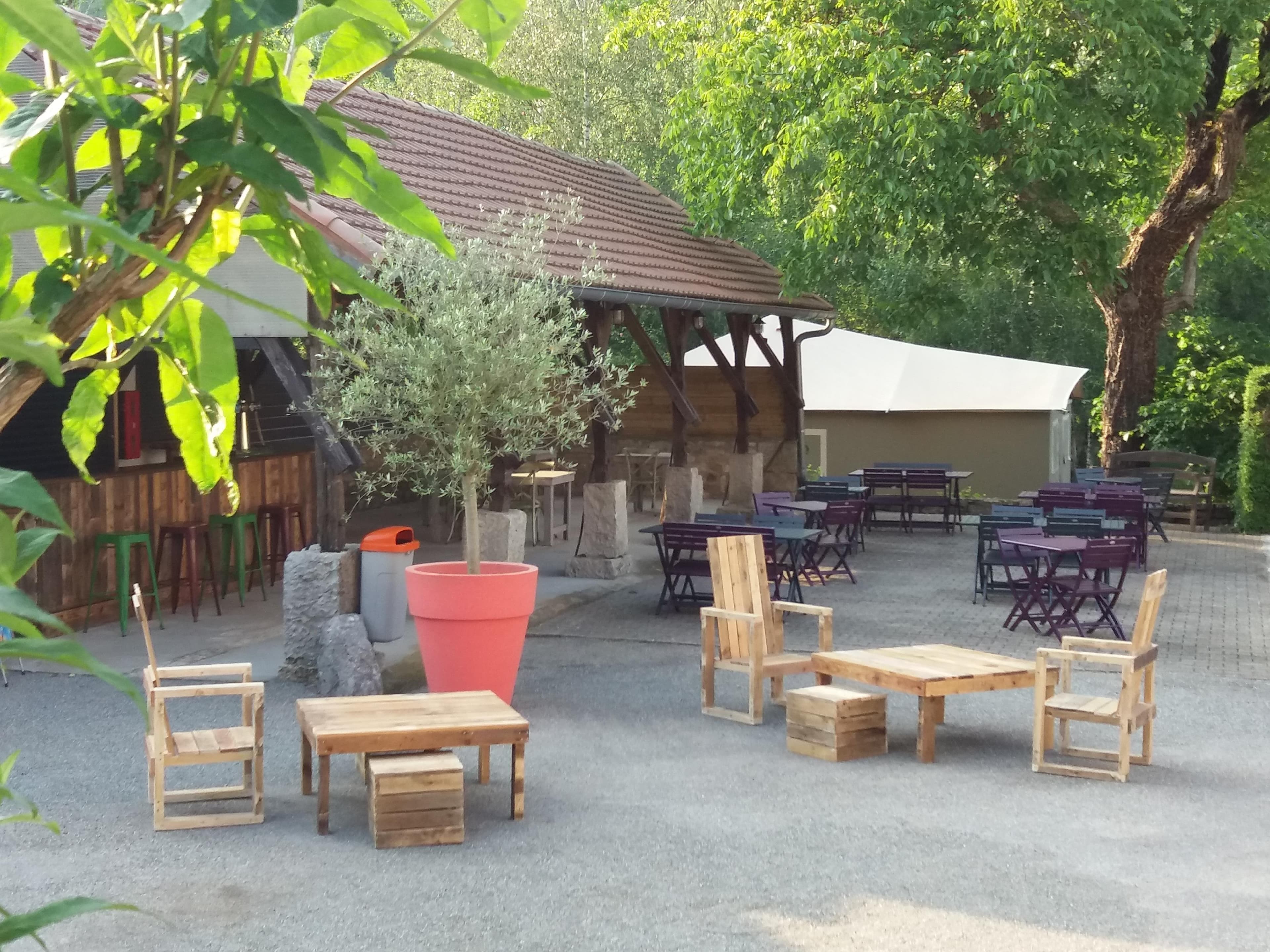 A scenery from Flower Camping les Gorges de l'Aveyron