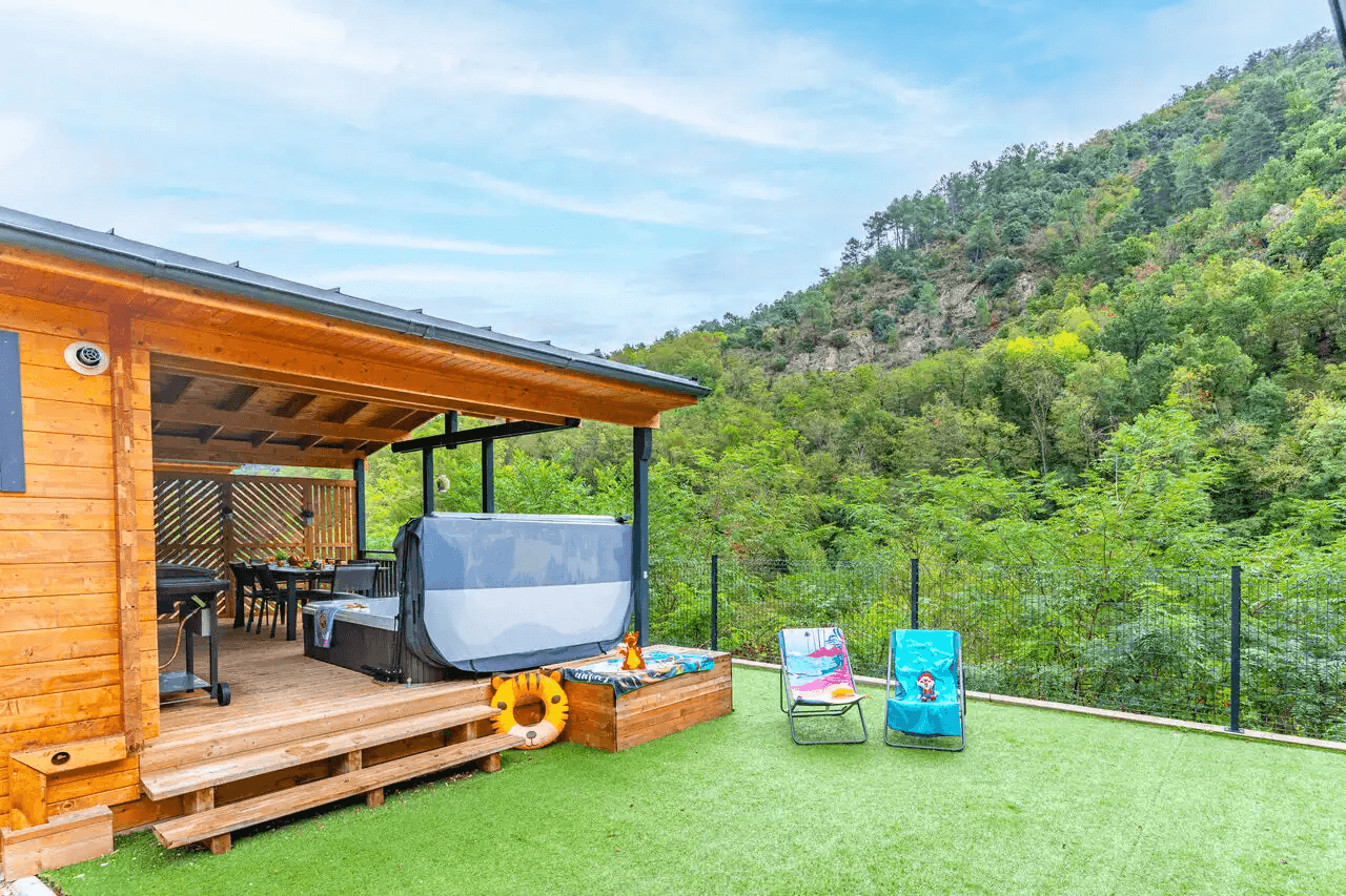 A scenery from Clico Chic - Eyrieux Camping