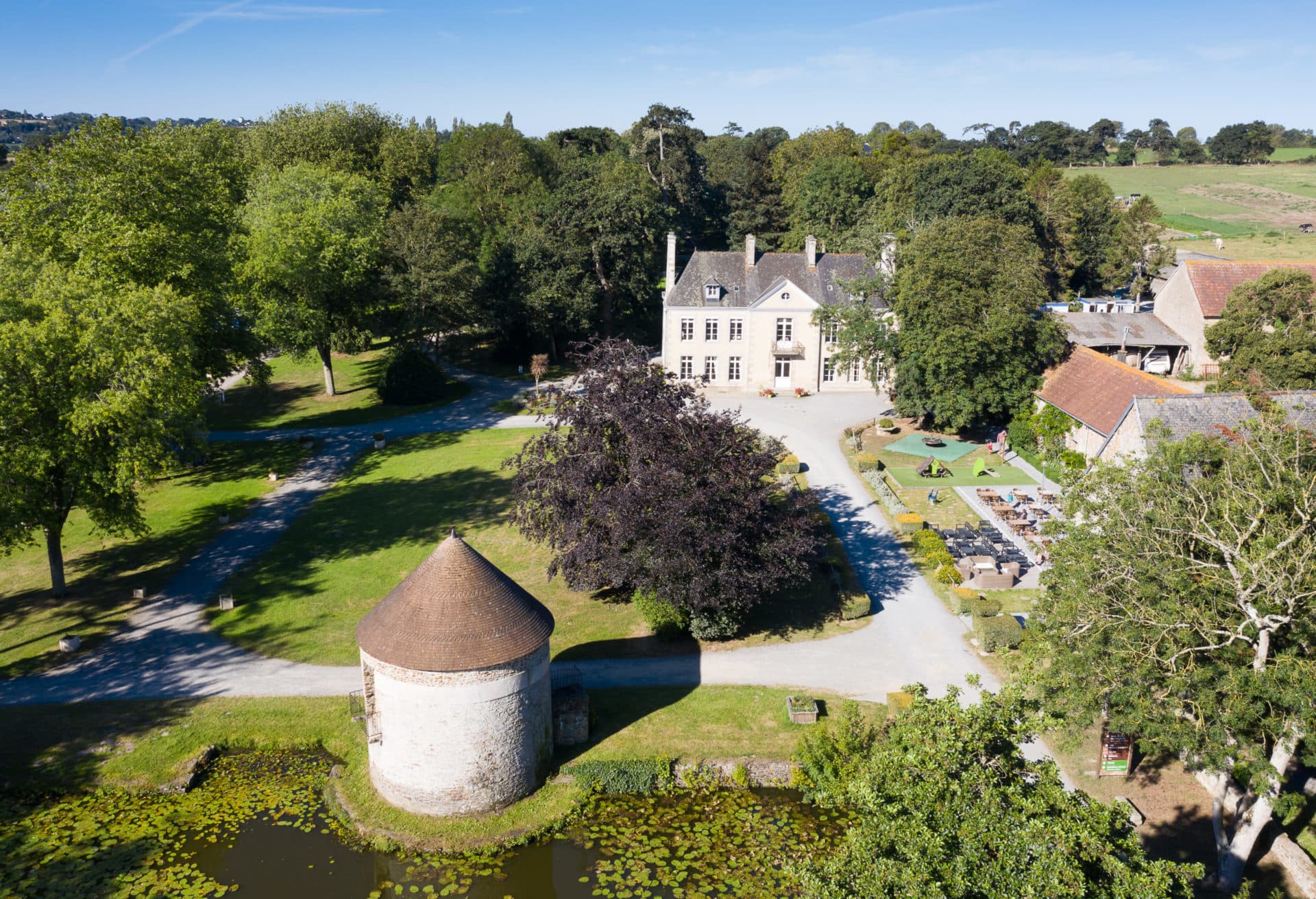 A scenery from Castel Camping Château de Lez-Eaux