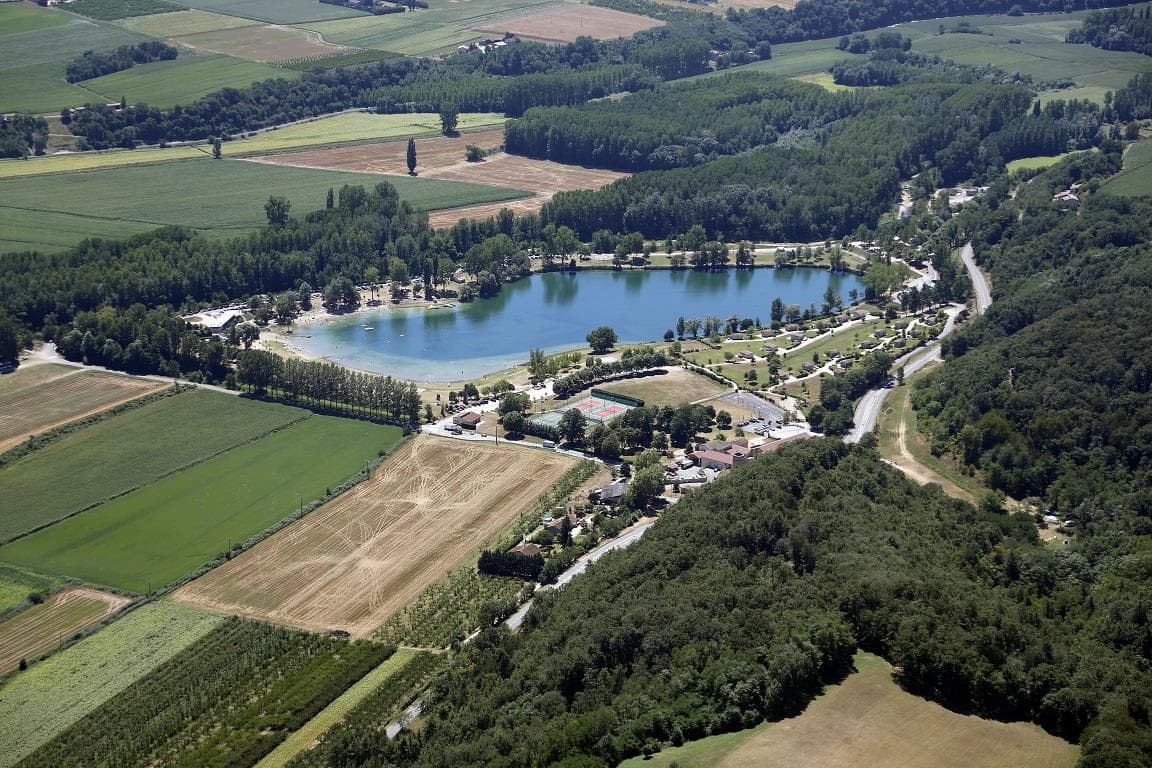 A scenery from Domaine du Lac de Champos