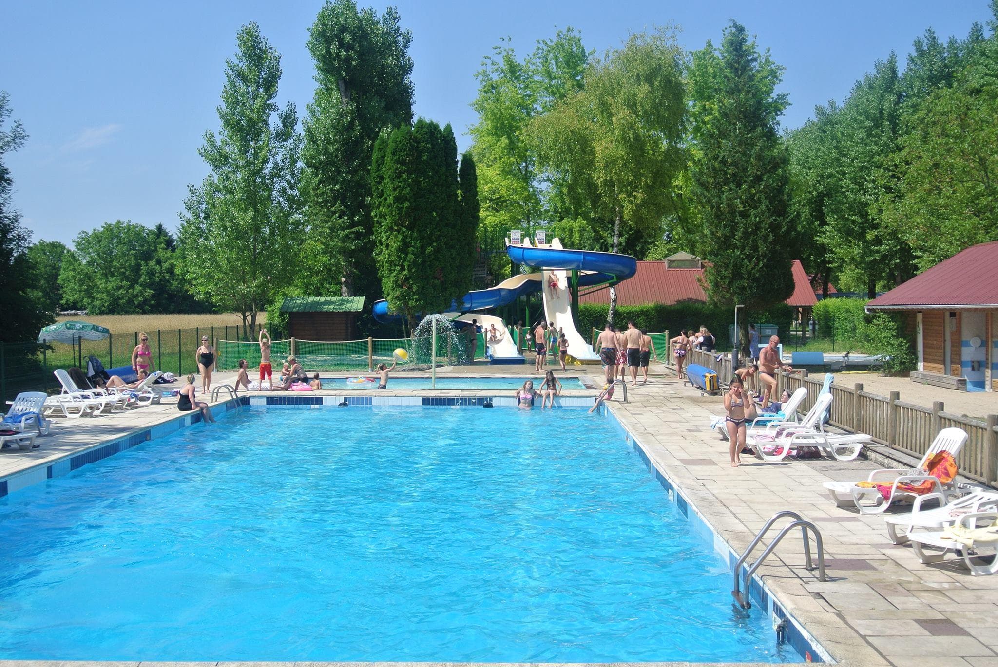 A scenery from Camping Le Val d'Amour