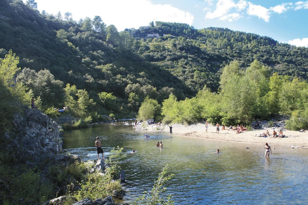 A scenery from CAMPING LES CHATAIGNIERS