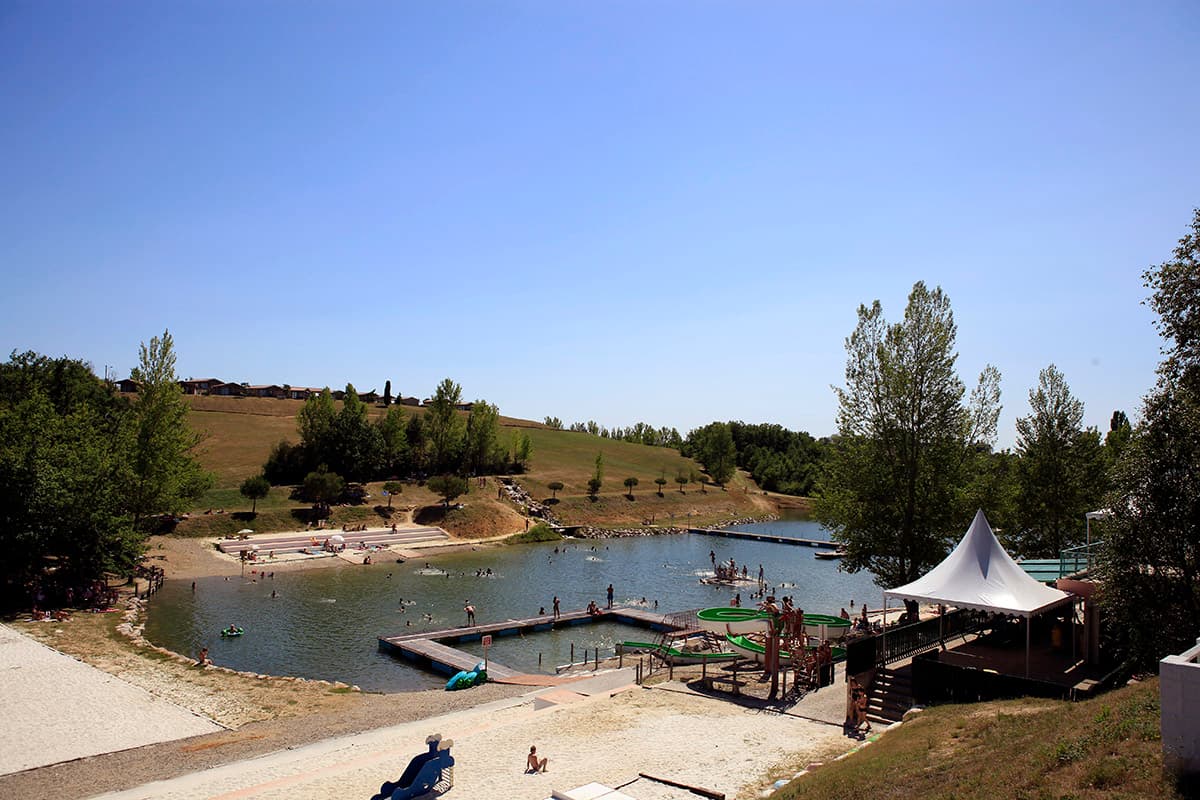 A scenery from Les Hameaux des Lacs - Terres de France