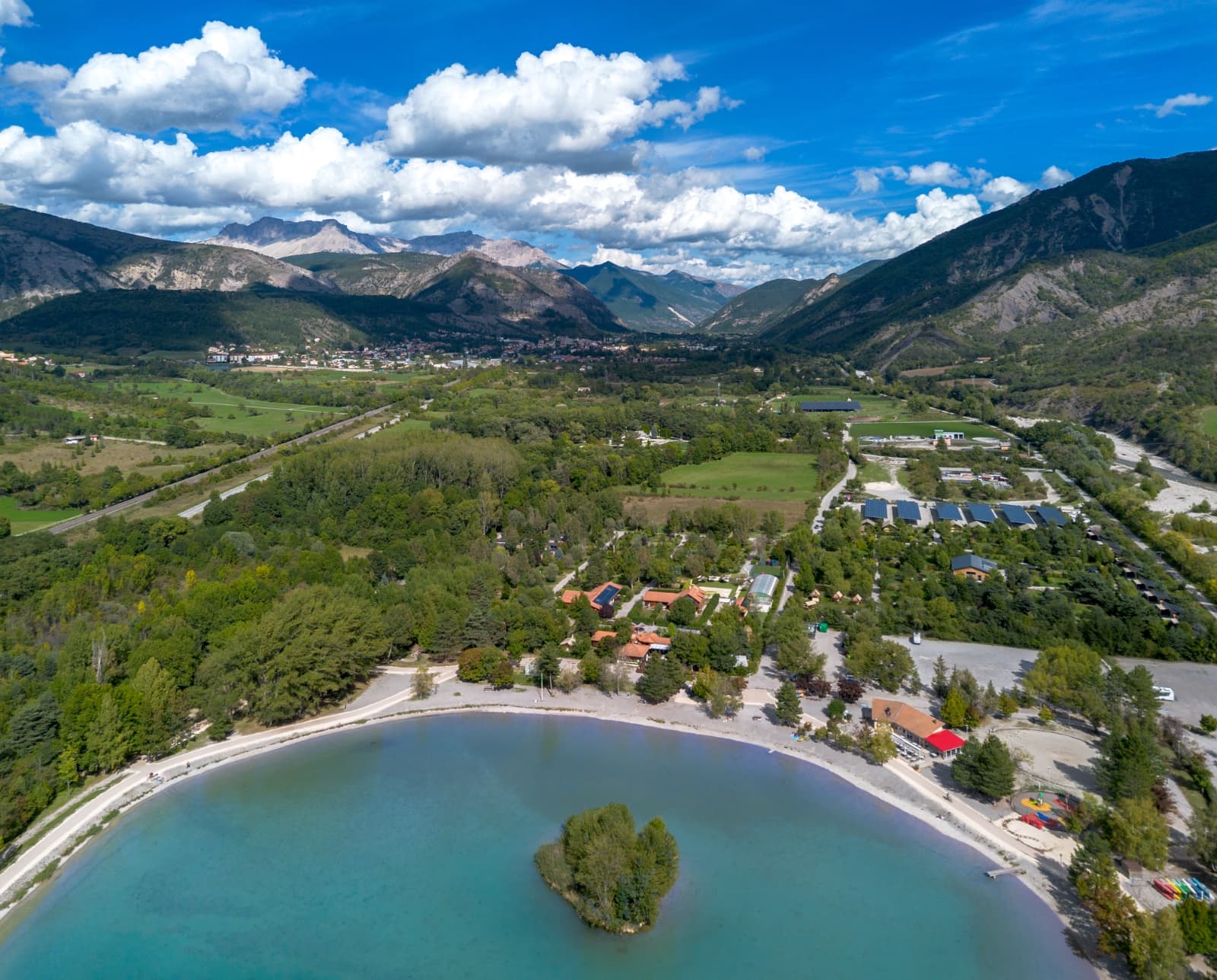 A scenery from Camping Les Rives du Lac
