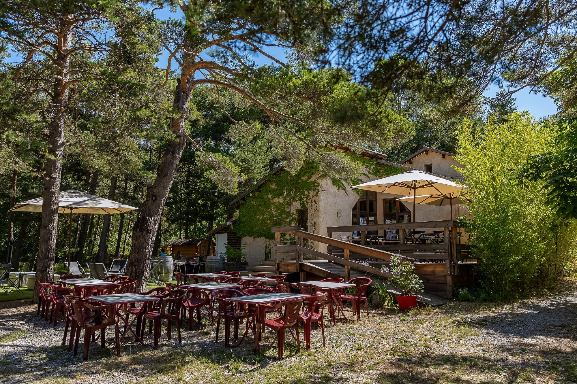 A scenery from LE PARC DES SERIGONS