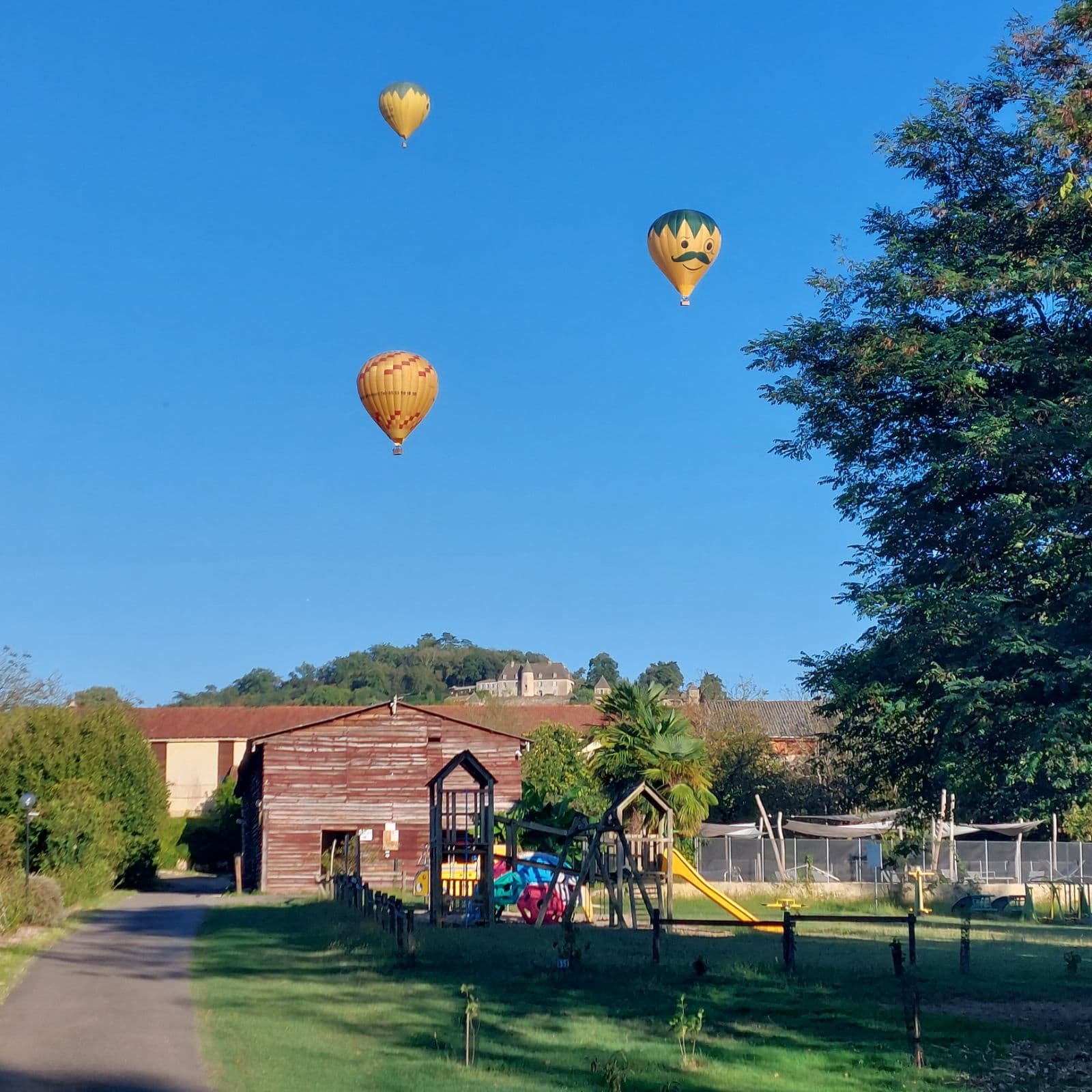 A scenery from Camping les Cinq Châteaux