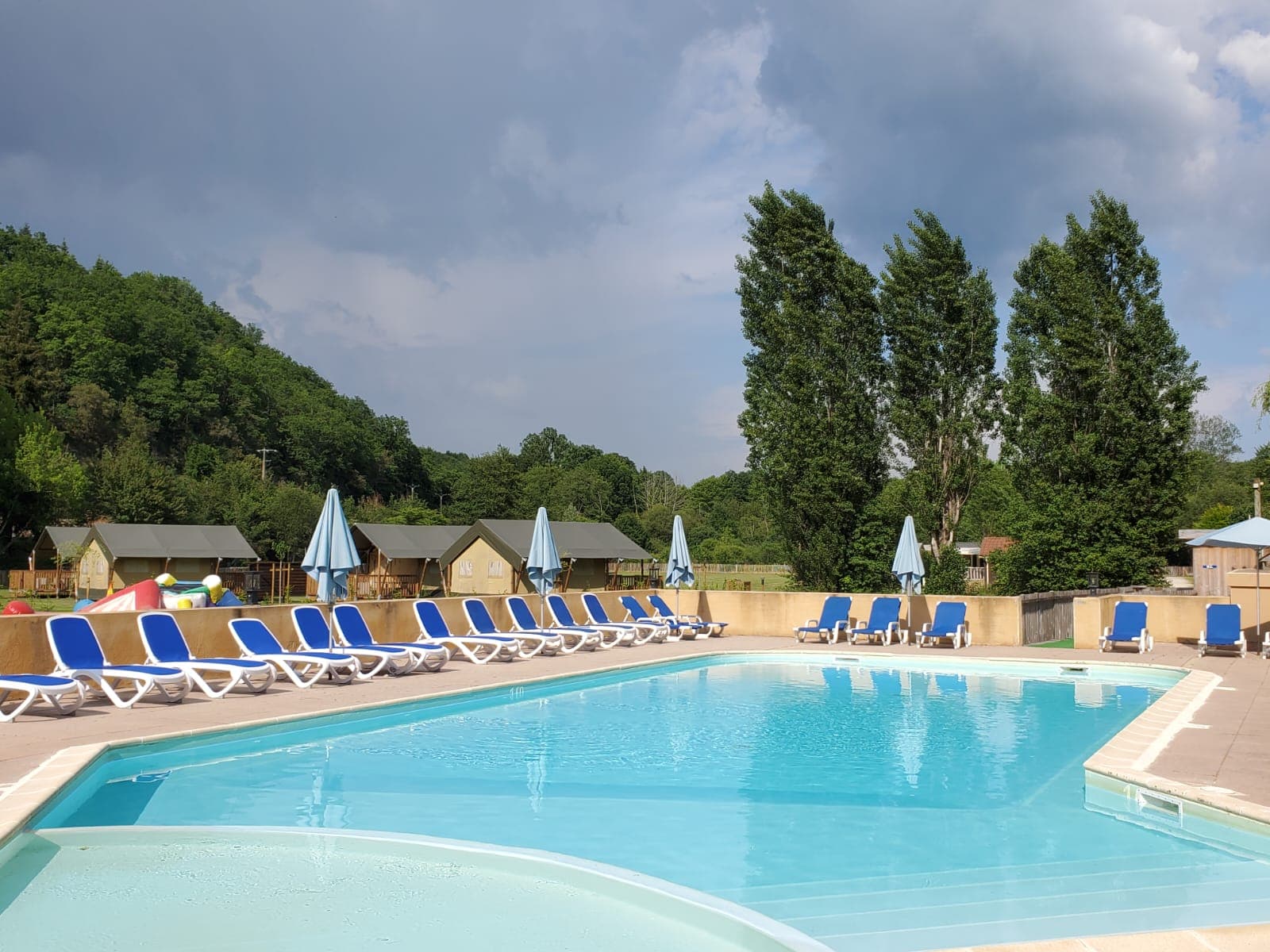 A scenery from Camping Le Pont de Mazerat