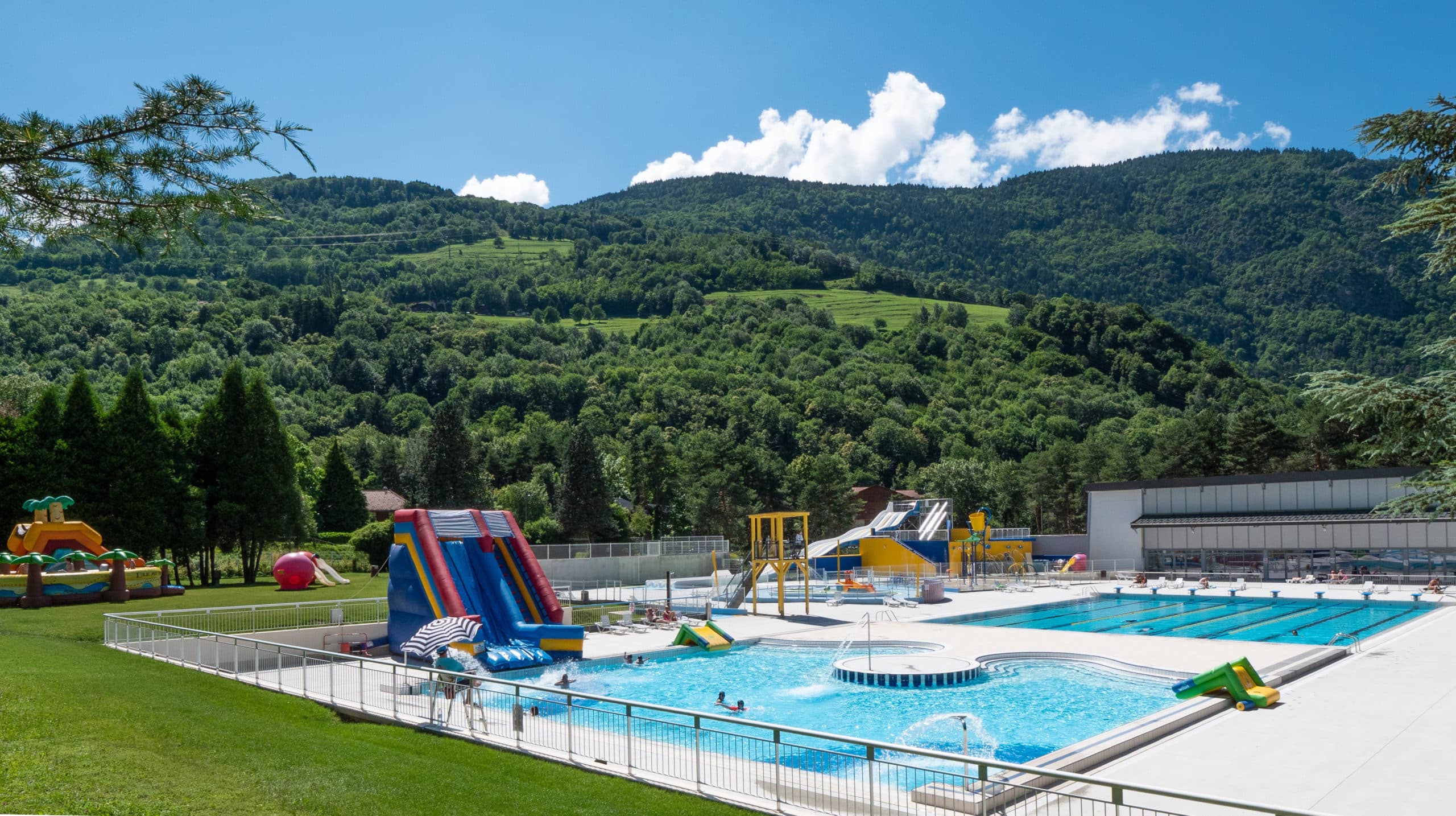 A scenery from Camping des Neiges