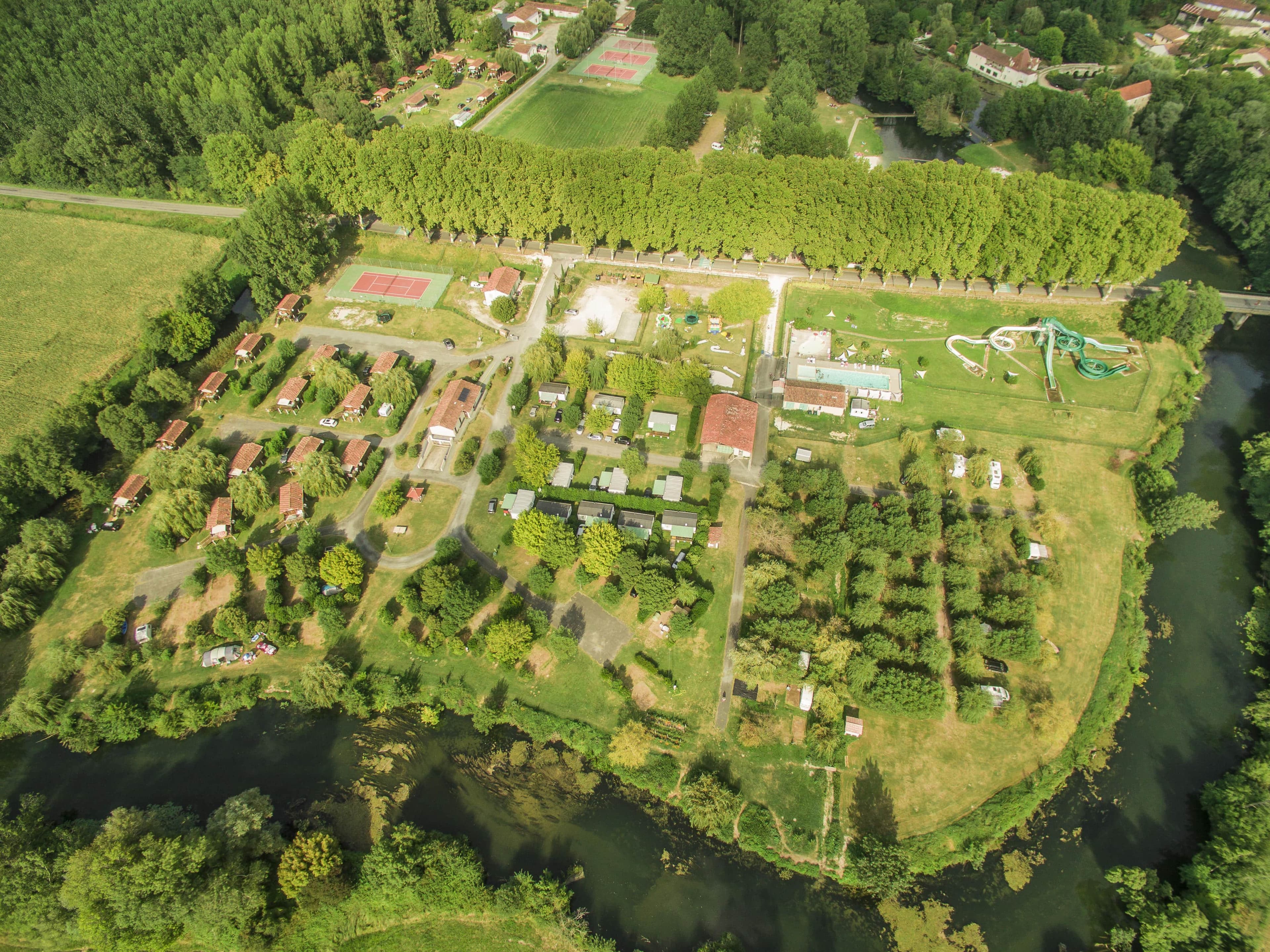 A scenery from Flower Camping La Dordogne Verte