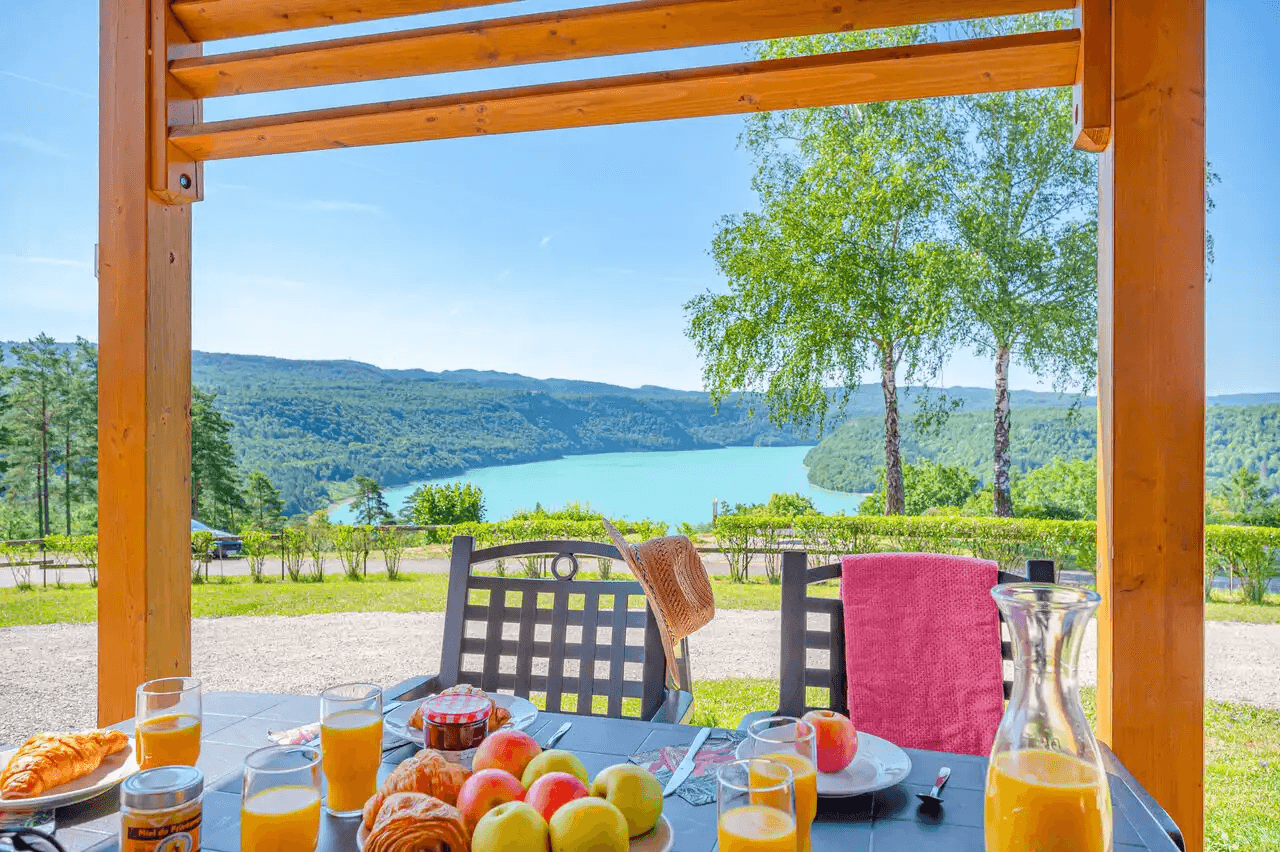 A scenery from Clico Chic - Camping Trelachaume