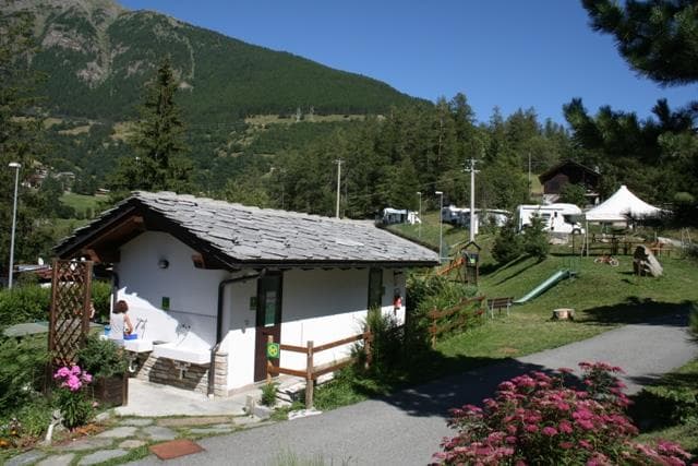 A scenery from Camping Tunnel International