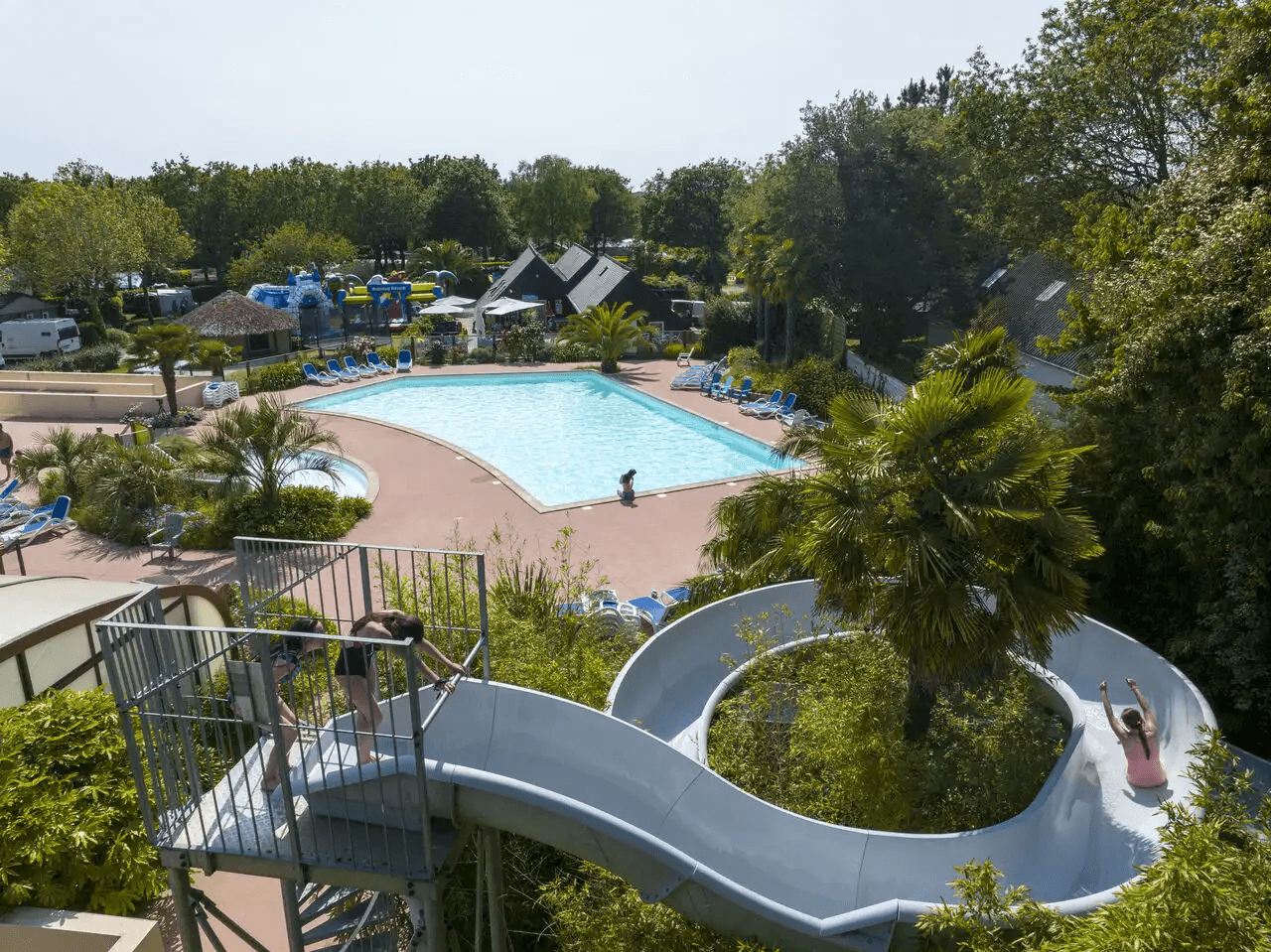A scenery from Clico Chic - La Baie de Douarnenez