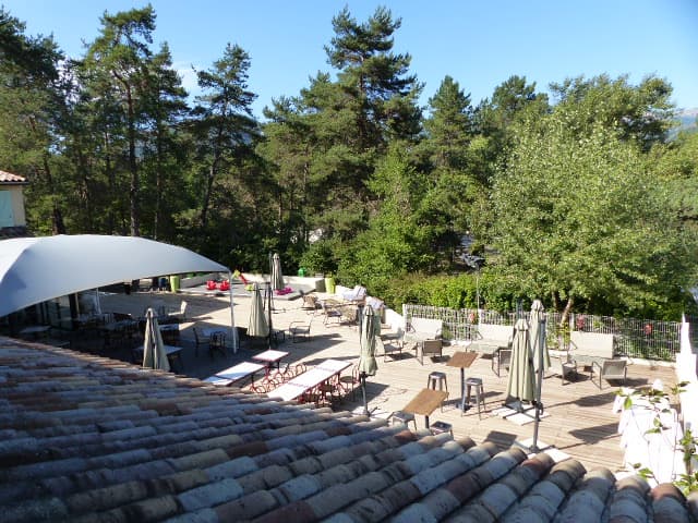 A scenery from Flower Camping la Pinède