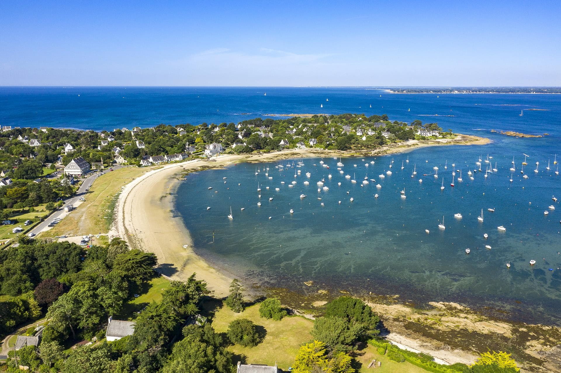 A scenery from Camping LE CABELLOU PLAGE*****