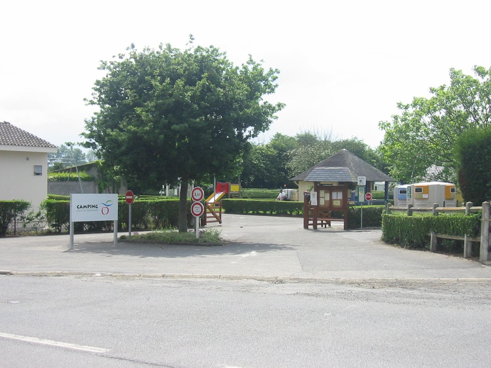 A scenery from Camping Onlycamp Sous Les Pommiers