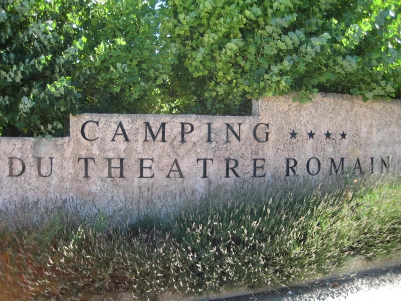 A scenery from Camping du Théâtre Romain