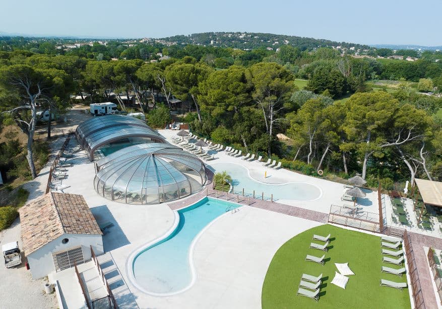 A scenery from OLD - Camping Avignon Parc