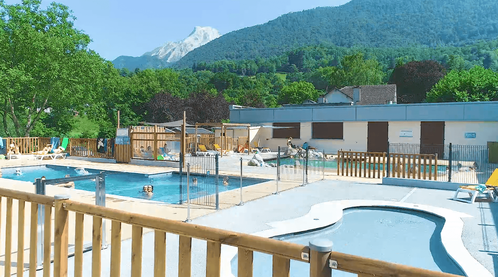 A scenery from Camping des Gaves