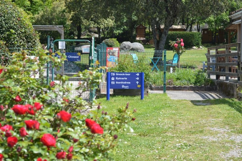 A scenery from Flower Camping Le Martinet Rouge