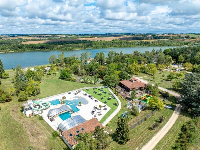 A scenery from Camping Le Lac de Thoux
