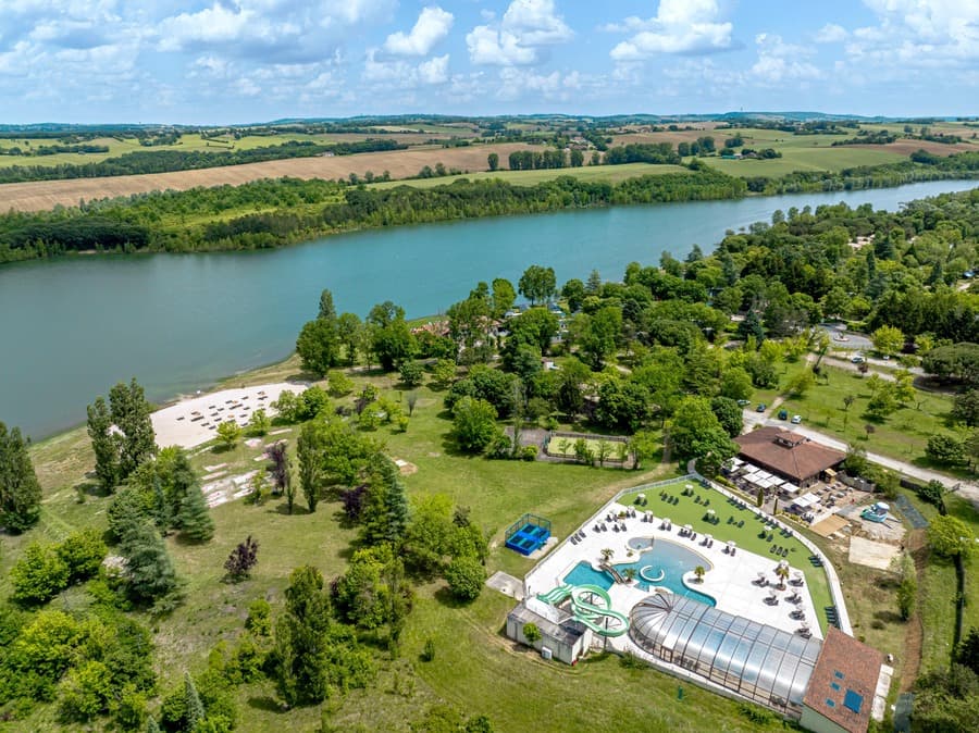 A scenery from Camping Le Lac de Thoux